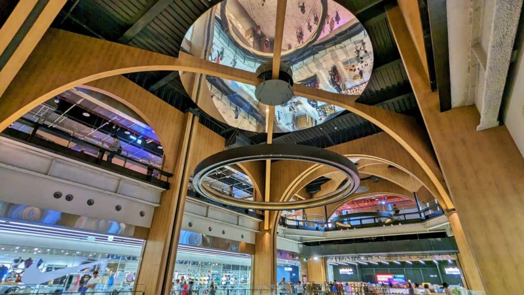 Taipei Taxi Tour Service - 新店裕隆城 - 誠品生活 - 天井設計 - 02