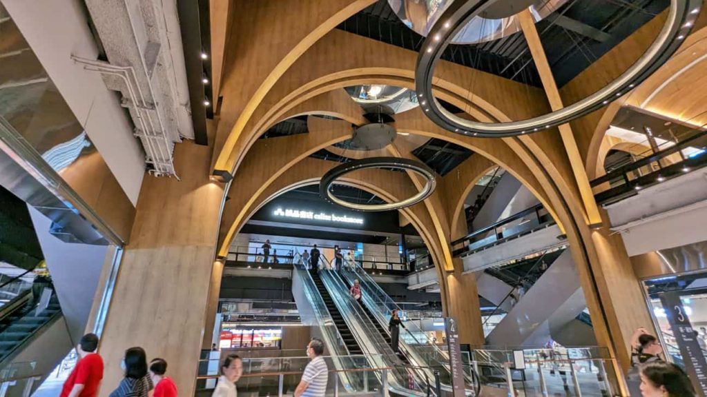 Taipei Taxi Tour Service - 新店裕隆城 - 誠品生活 - 天井設計 - 03